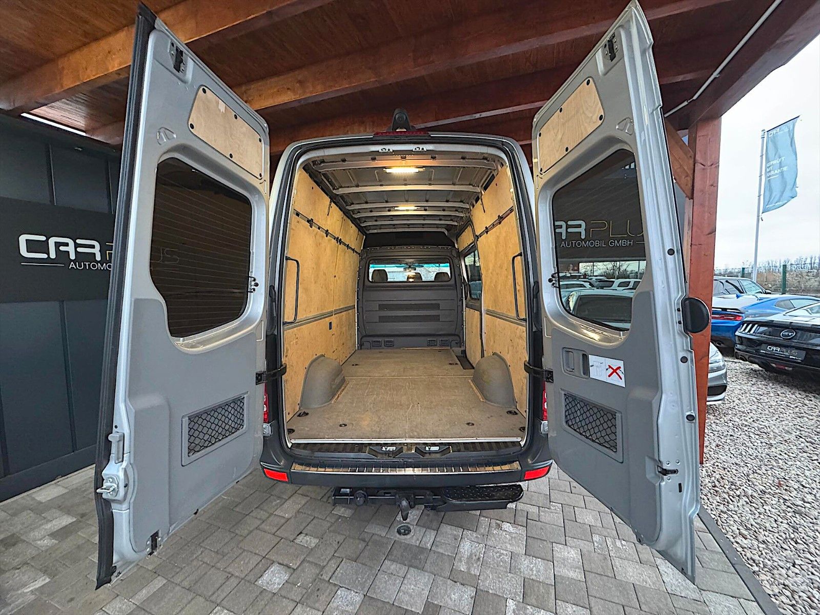 Fahrzeugabbildung Mercedes-Benz Sprinter II Kasten 319 CDI L2H3 *Bi-Xenon*19%*