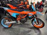 KTM 690 SMC-R 2026 Gulf Design 1,99% Finanzierung - KTM NEU SUPER MOTO