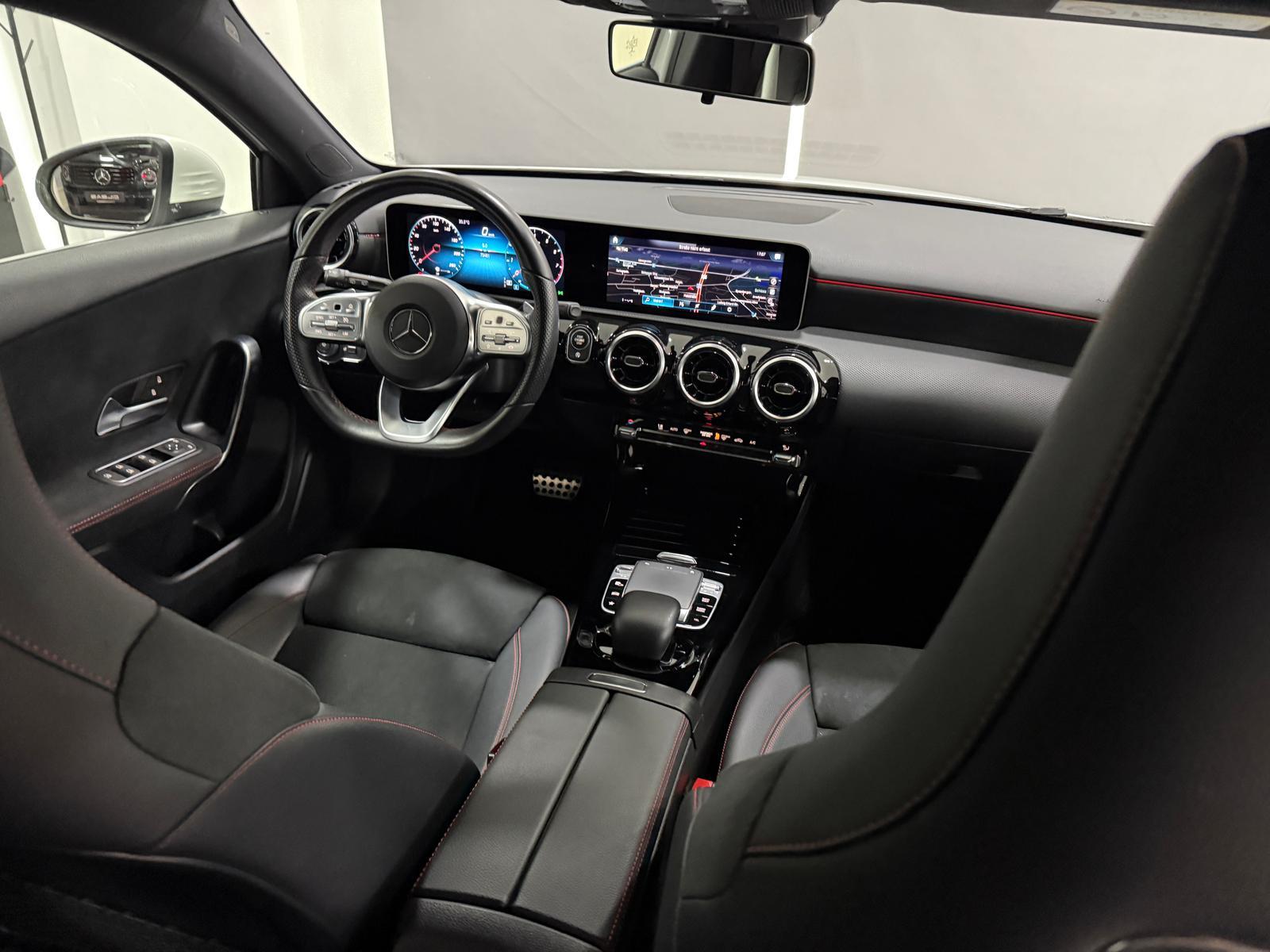 Mercedes-Benz A 180 7G AMG-LINE*WIDESCREEN*KAMERA*LED*SPUR*