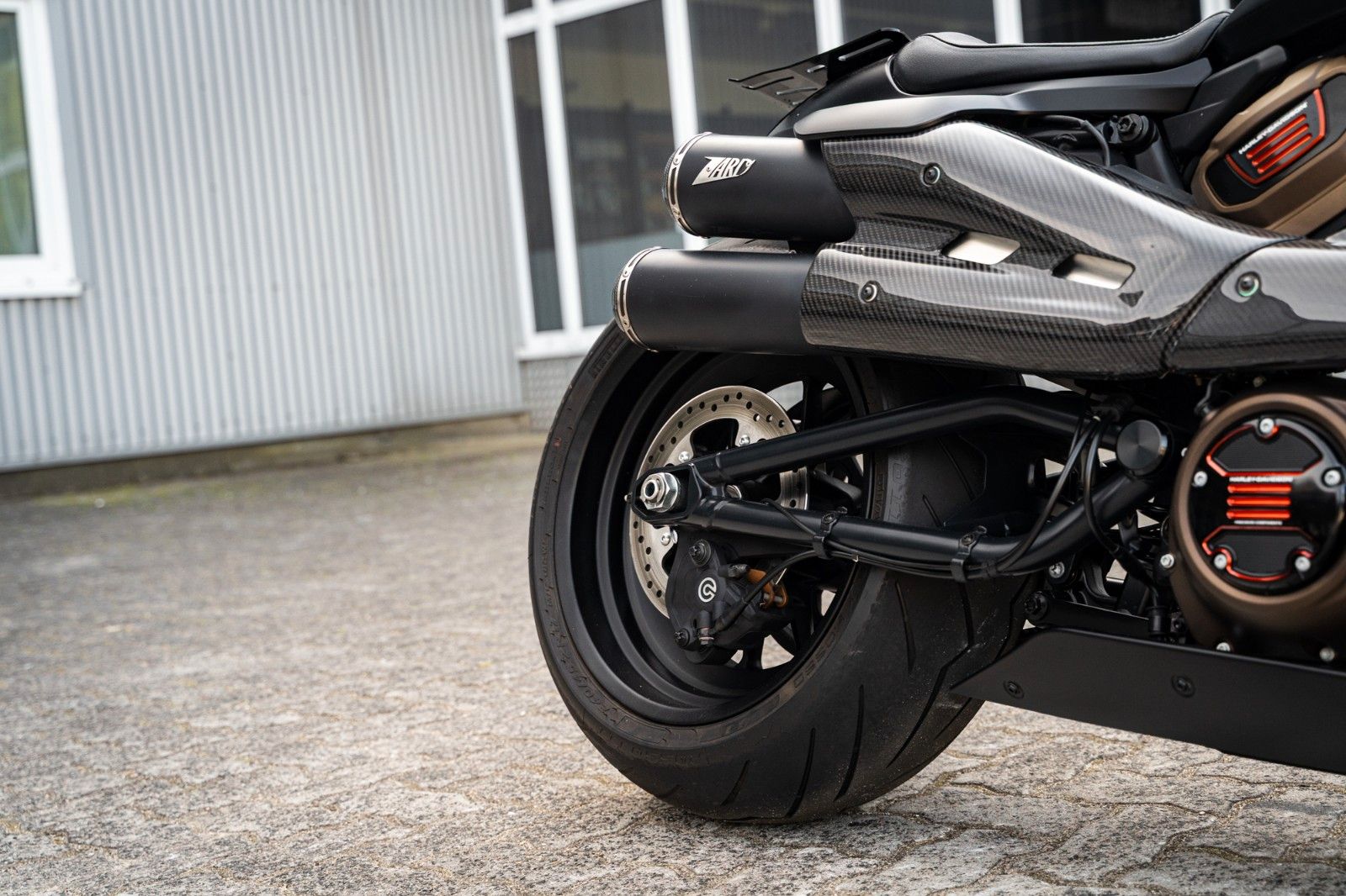 Fahrzeugabbildung Harley-Davidson SPORTSTER S RH1250S HD-Kiel 240er-Umbau