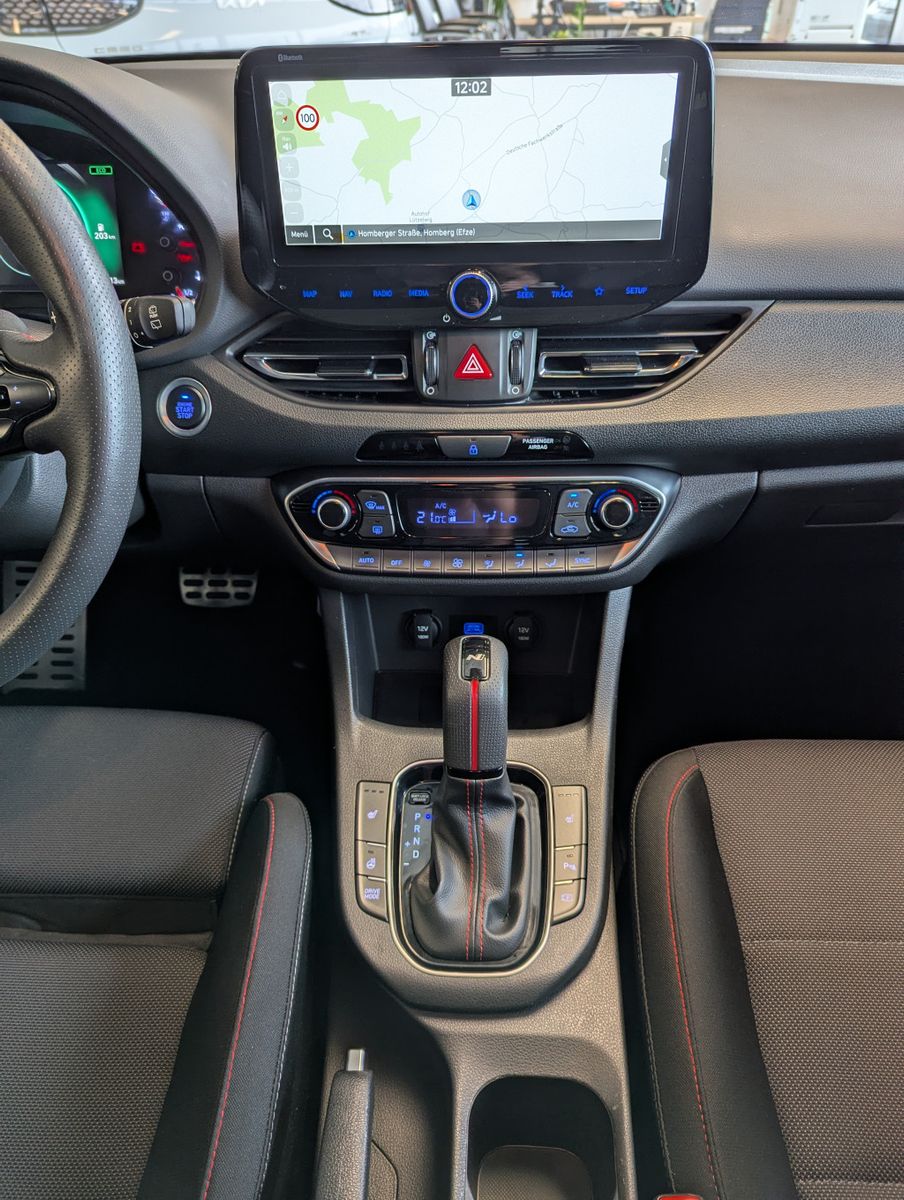 Fahrzeugabbildung Hyundai i30 1.5 T-GDI DCT N-Line LED Cam Pano Keyless 18