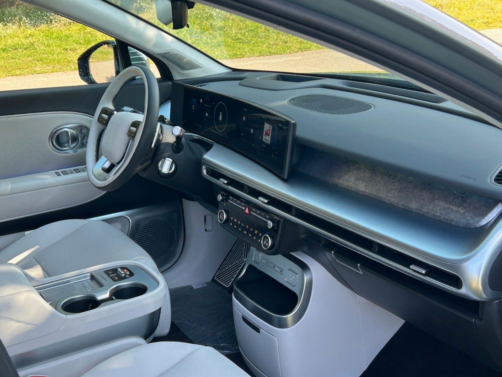 Fahrzeugabbildung Hyundai IONIQ 9 UNIQ 226kW *RW600KM*Pano*6Si*Relax*HeUp*