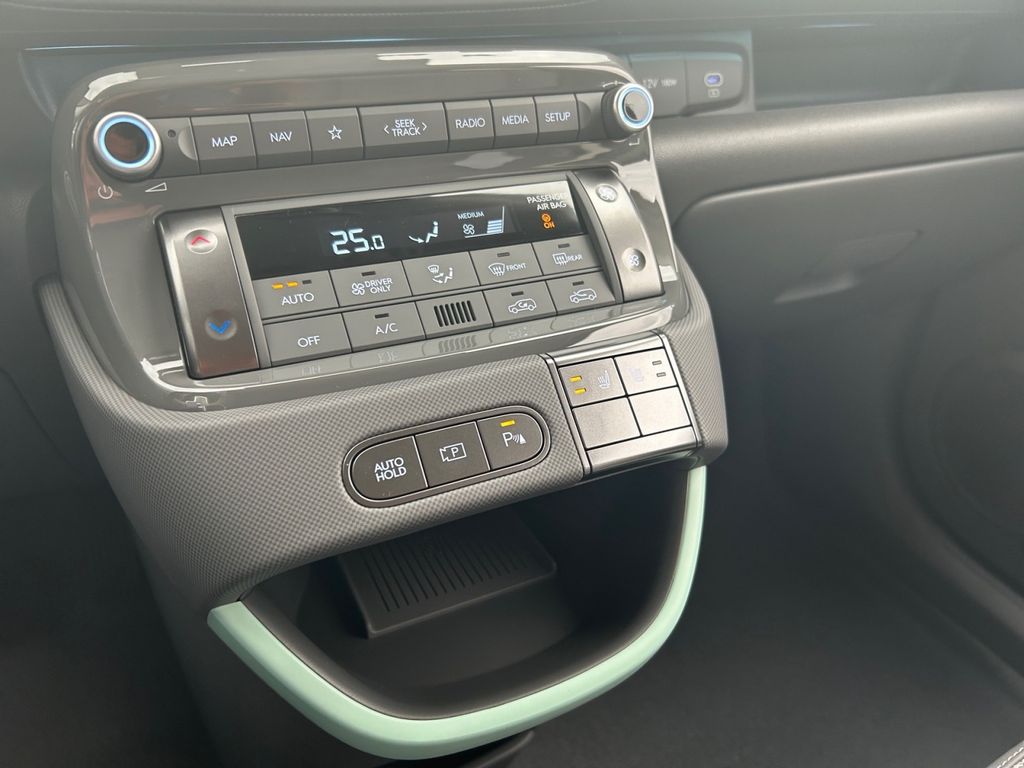 HYUNDAI INSTER