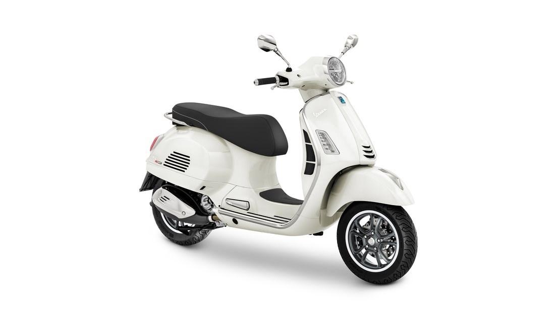 Vespa GTS 125 Super **Aktion**