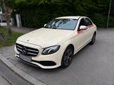 Mercedes-Benz E 200 d Autom. - - Mercedes-Benz E 200 mit Diesel-Antrieb: Taxi, Limousine