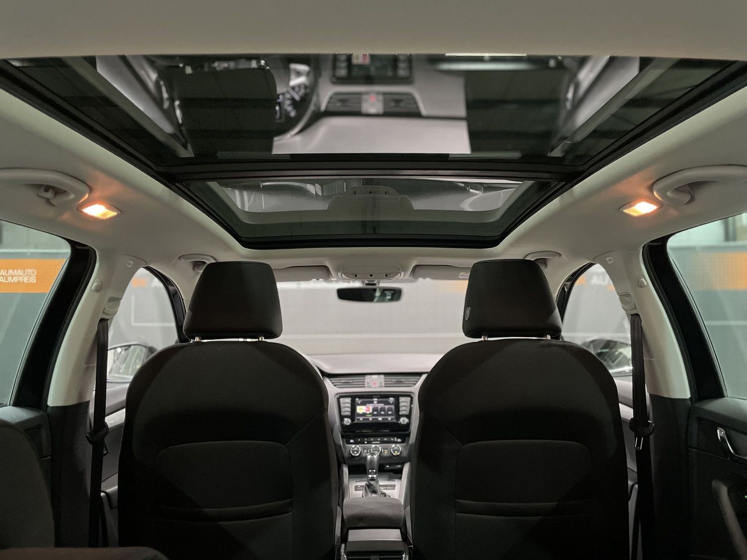 Fahrzeugabbildung SKODA Octavia Style#Bi-Xenon#Pano#Carplay#Tempo#PDC