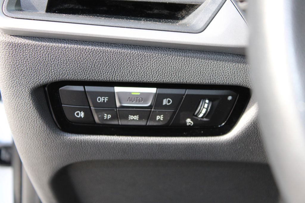BMW 320d xDrive Touring AUT NAVI LED SHZ LIVE COCKPI