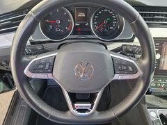 Fahrzeugabbildung Volkswagen Passat Variant Business 4Motion Navi LED ACC RFK