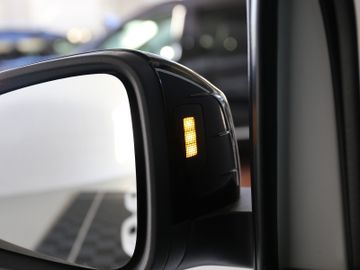 Volkswagen Caddy Maxi 1.5TSI EDITION LED SHZ APP ACC KAMERA