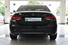 MERCEDES-BENZ A 220 d 4Matic Lim.~Teilleder~LED~Navi~Automatik