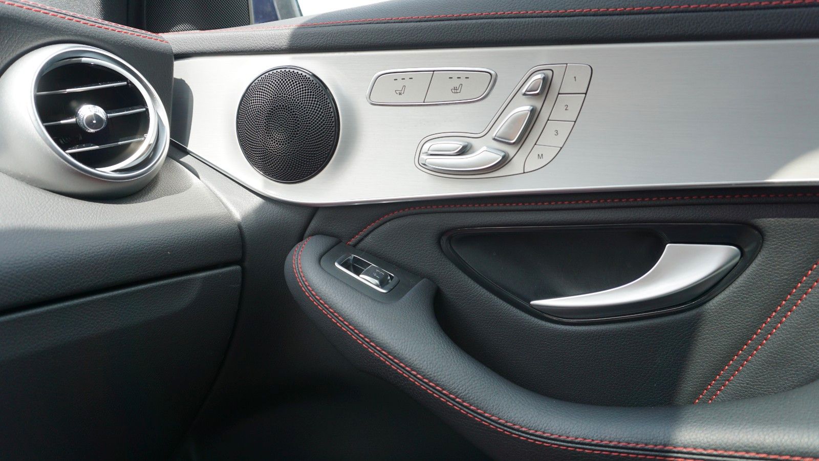 Fahrzeugabbildung Mercedes-Benz GLC 43 AMG Coupe 4M, Kamera,SD,Apple CarPlay