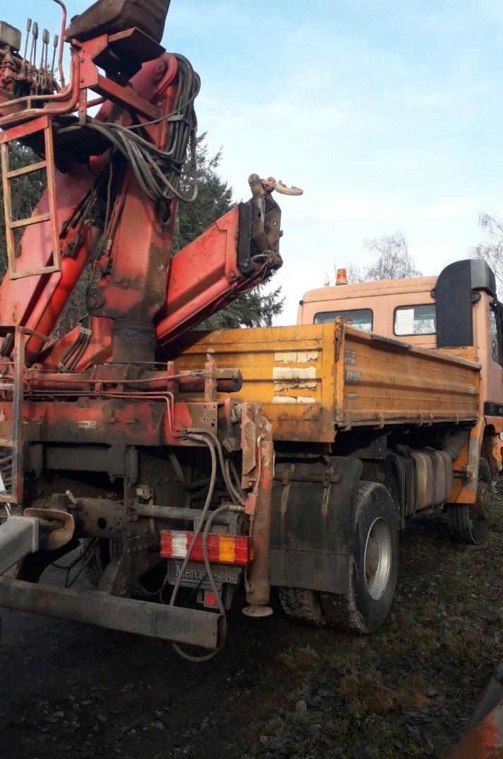 Mercedes-Benz Actros 1831 V6 /4x4 /Manuel / Kipper / Kran