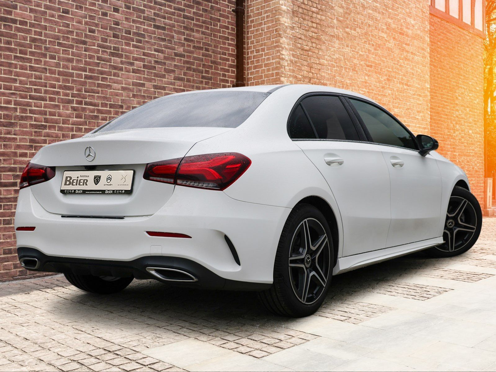 Mercedes-Benz A 180 AMG-Line foto 4
