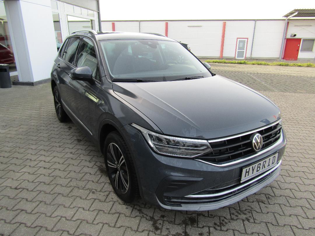 Volkswagen Tiguan Active 1.4 eHybrid DSG AHK NAVI REAR VIEW