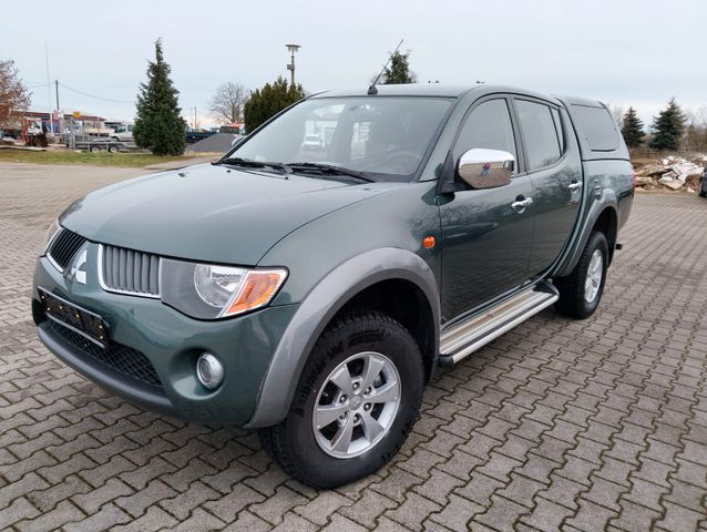 Mitsubishi L200 Invite Doppelkabine 4WD