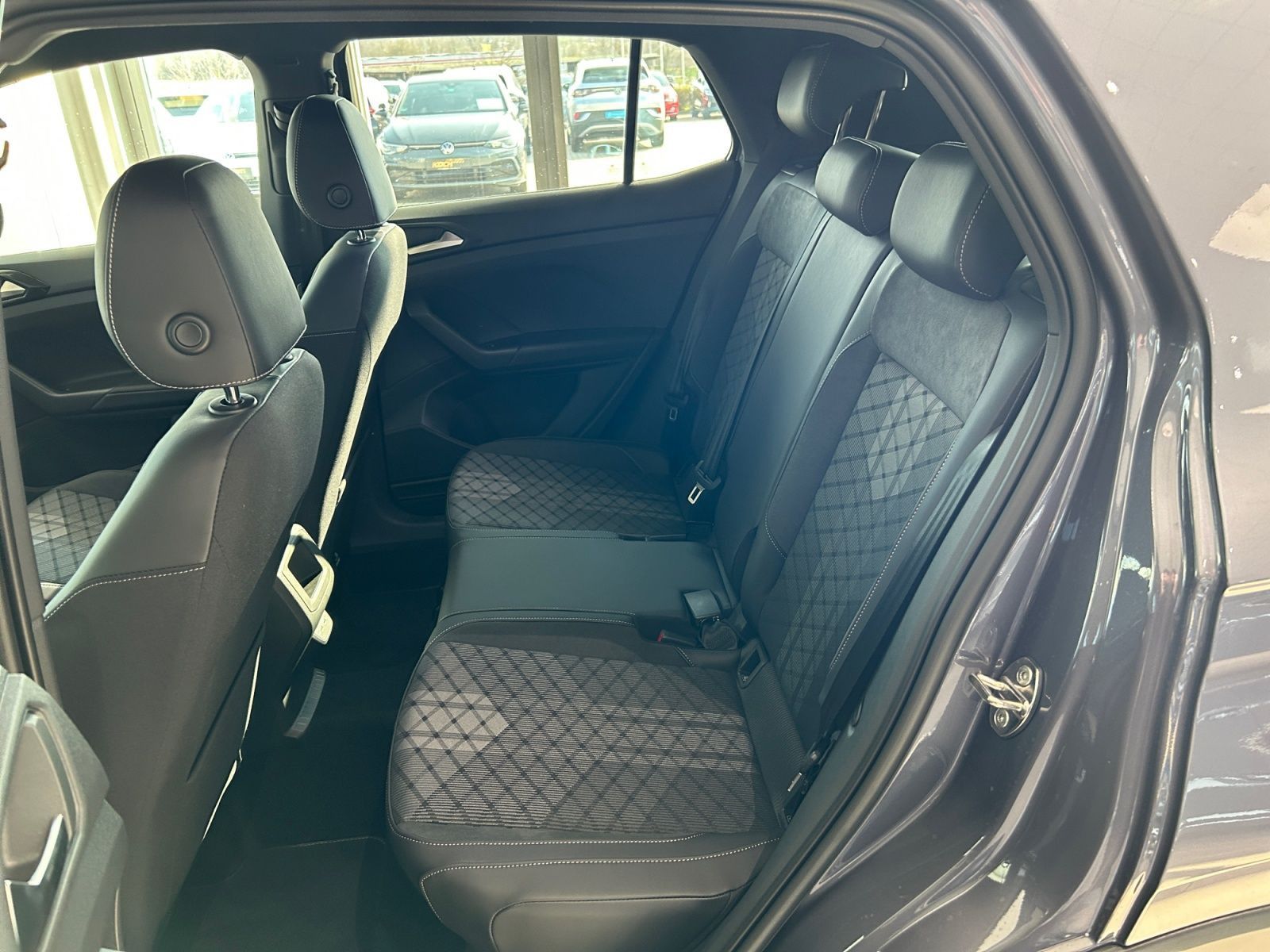 Volkswagen T-Cross - Bild 11