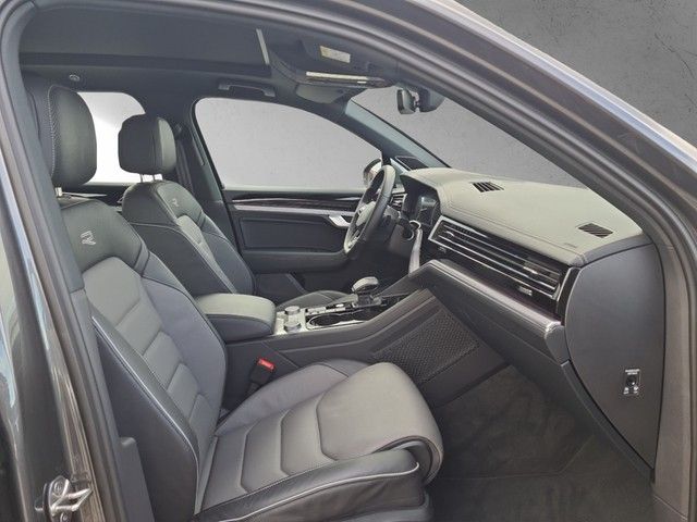 Fahrzeugabbildung Volkswagen Touareg TDI R-Line 4M Standhzg LED AHK Navi AID