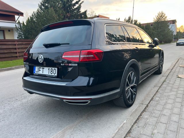 VW Passat Alltrack 2.0 TDI SCR 176kW DSG BMT 4M...