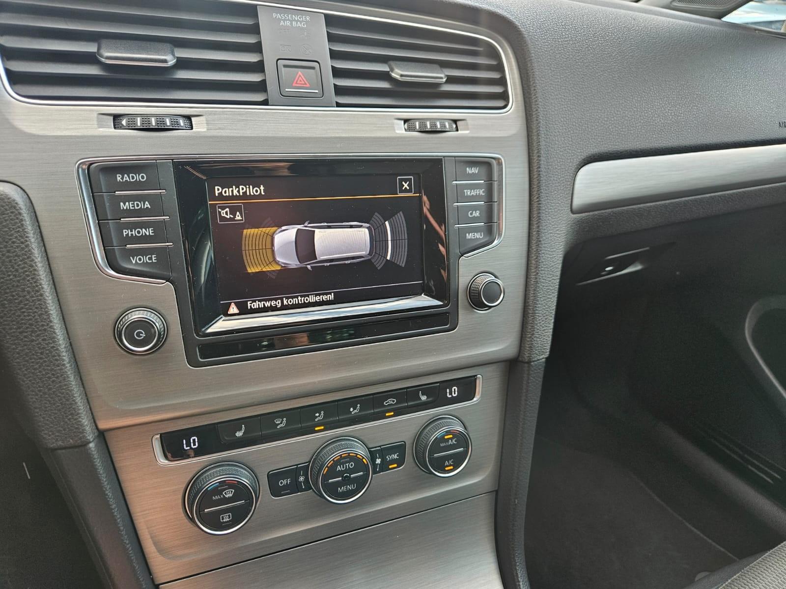 Volkswagen Golf 2014 — photo 19