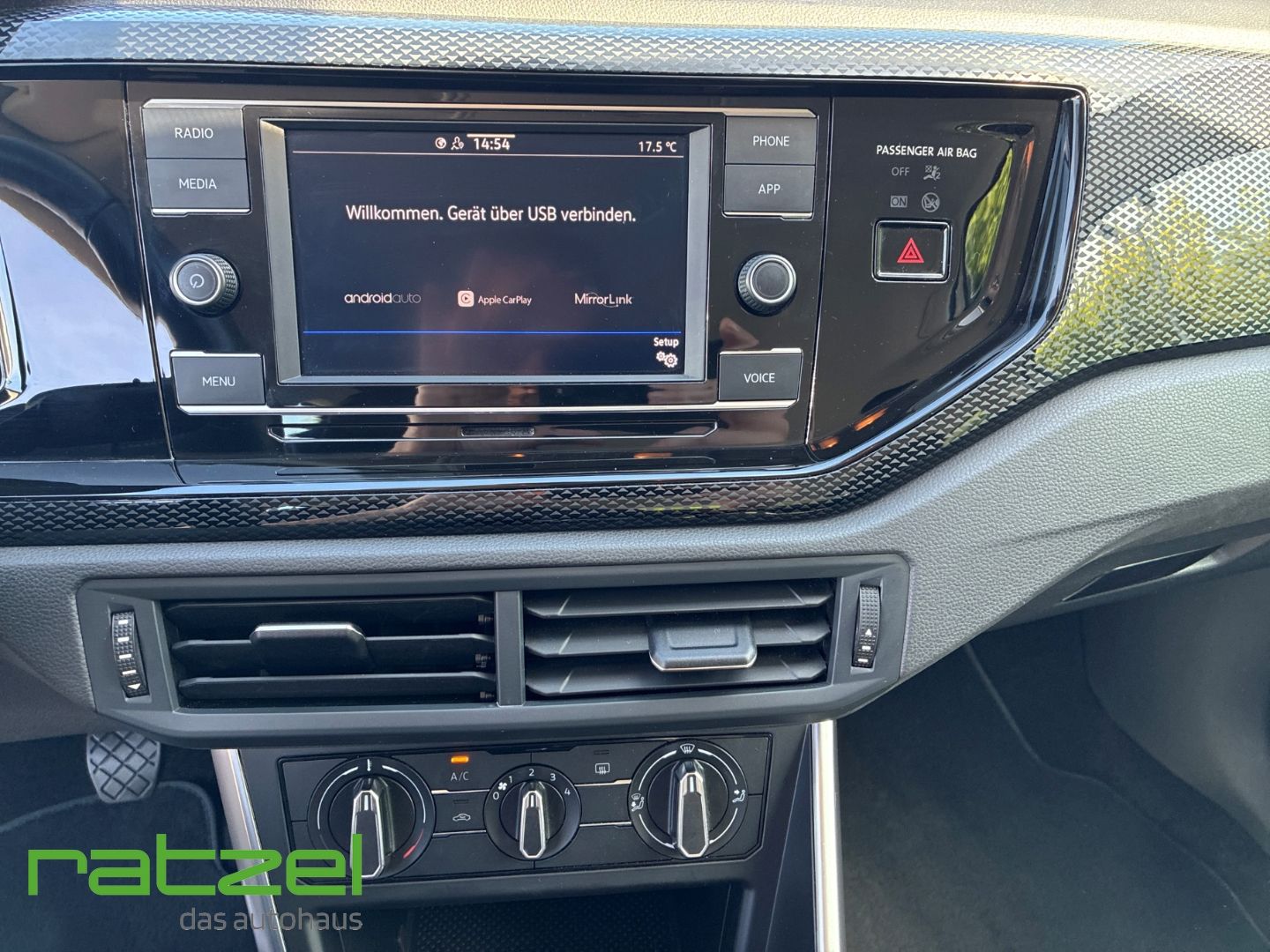 Fahrzeugabbildung Volkswagen Polo VI Life 1.0 Digitales Cockpit LED Apple Car
