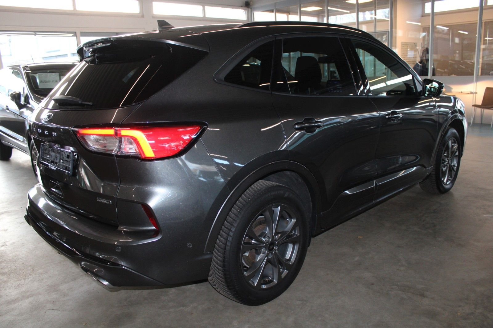 Fahrzeugabbildung Ford Kuga 2.5 PHEV ST-Line Aut. NAVI CAM WinterPaket