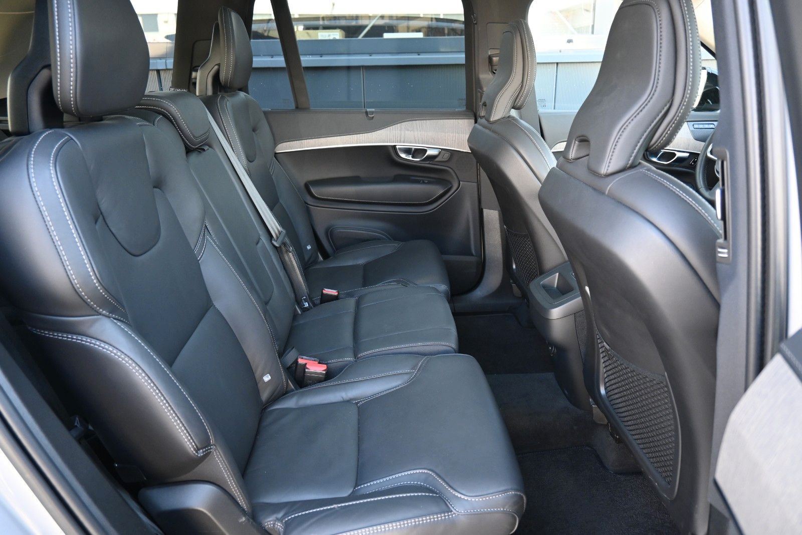Fahrzeugabbildung Volvo XC90 B5 D AWD Dark*STDHZG*PANO*360°*