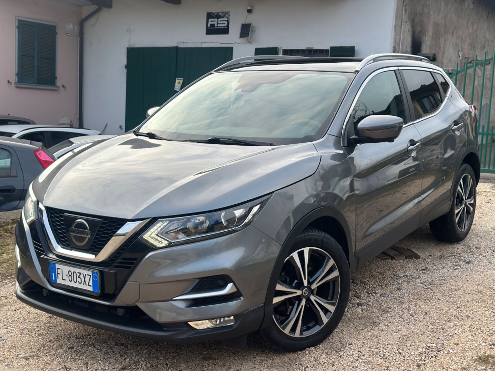 NISSAN Qashqai