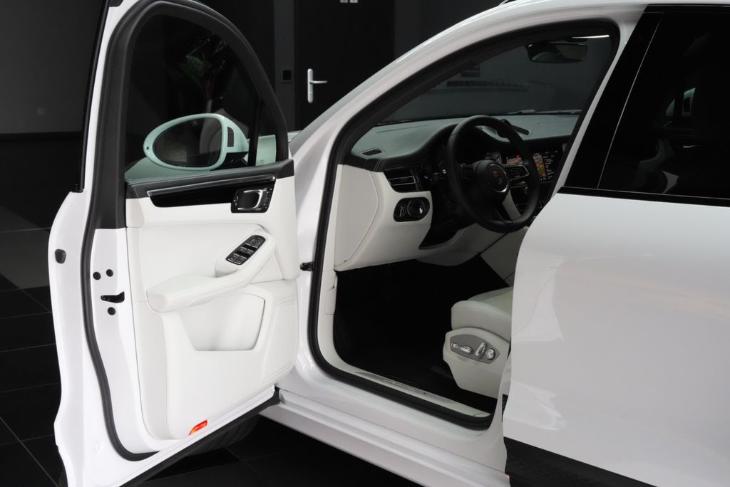 PORSCHE Macan S*CHRONO*PANO*PDLS+*ACC*360*BICOLOR*MEMORY PORSCHE Macan S*CHRONO*PANO*PDLS+*ACC*360*BICOLOR*MEMORY