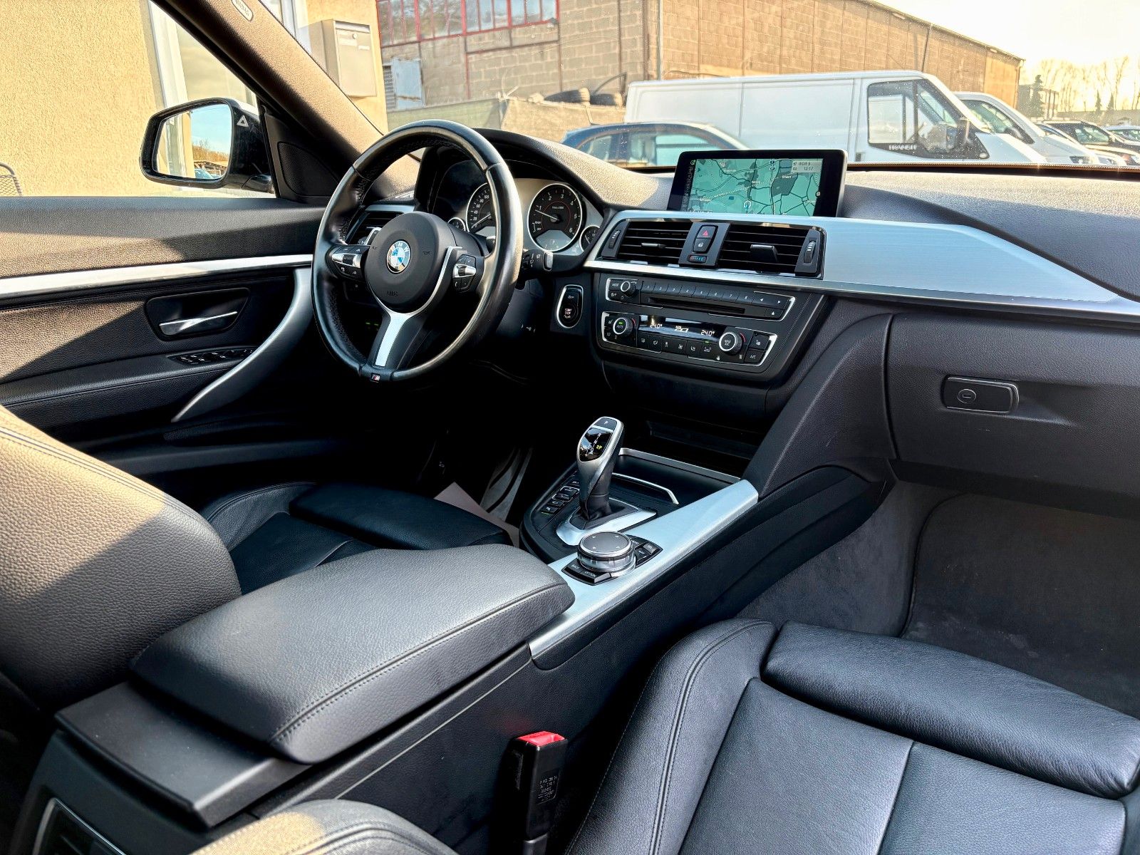 Fahrzeugabbildung BMW 320d xDrive GT M SPORTPAKET Navi Leder Xenon Pan