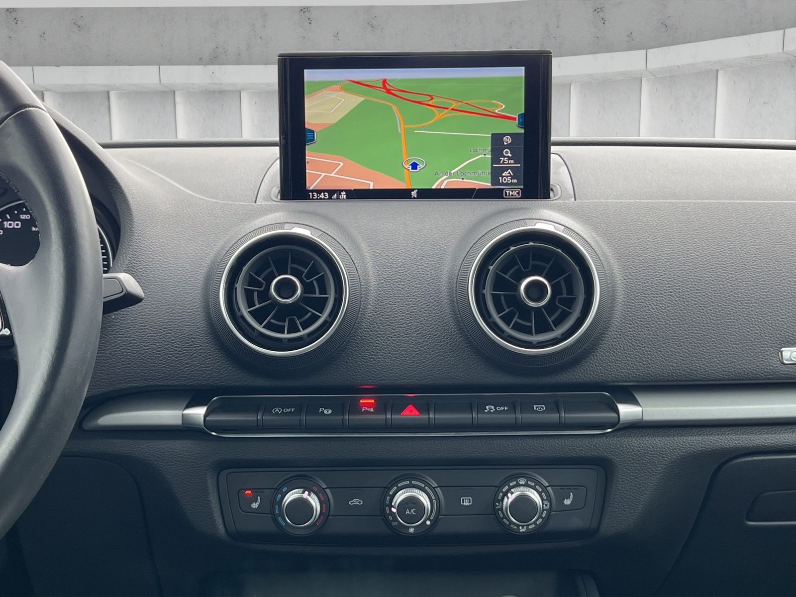 Fahrzeugabbildung Audi A3 *Sportback*35 TFSI*SHZ*NAVI*Kamera*PDC*Xenon*