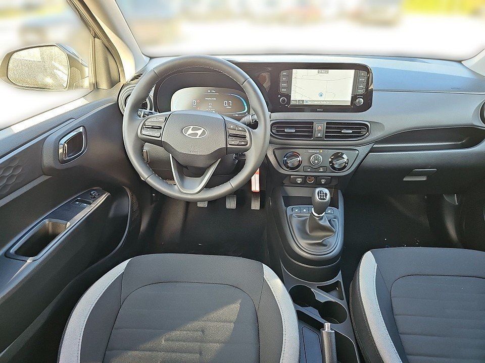 Fahrzeugabbildung Hyundai i10 1.0 5-MT TREND NAVI+KAMERA+KLIMA+SHZ+LENKHZ+