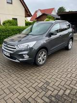 Ford Kuga 1,5 EcoBoost 4x2 110kW Titanium Titanium - Ford Gebrauchtwagen in Rostock