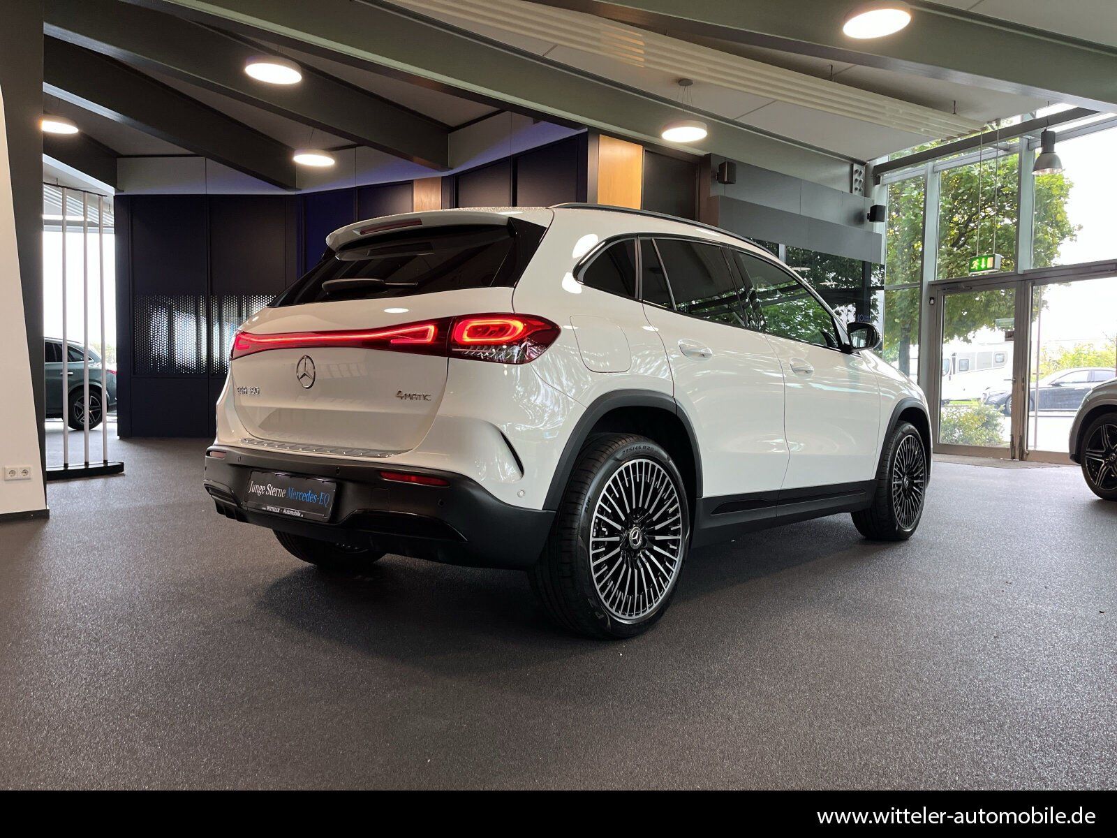 Mercedes-Benz EQA 350 4M AMG Line LED AHK PANO Night Burmester foto 10