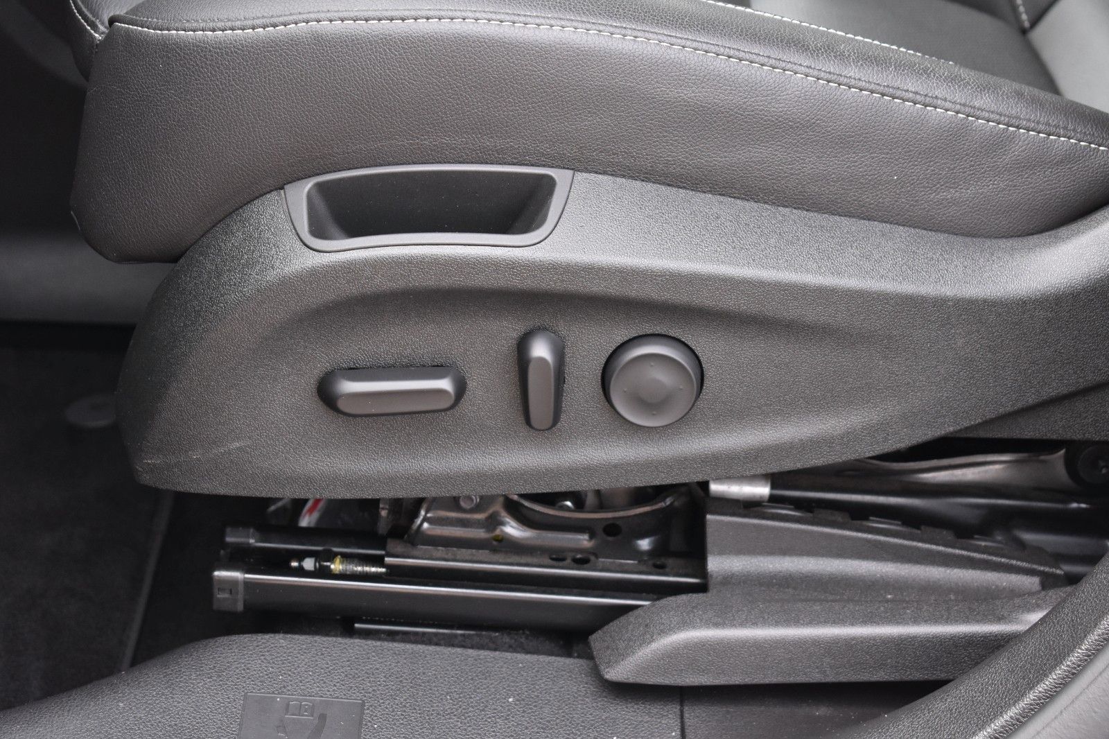 Fahrzeugabbildung Opel Zafira Tourer OPC Business Innova Kamera 7 Sit