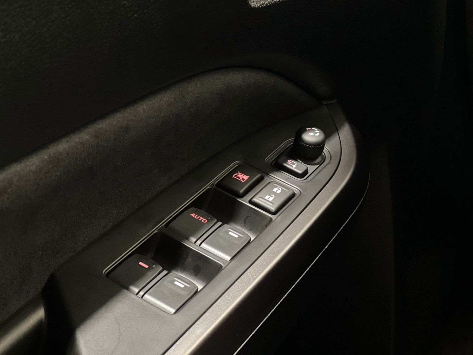 Fahrzeugabbildung Suzuki Vitara  1.5 DUALJET HYBRID AGS Comfort+