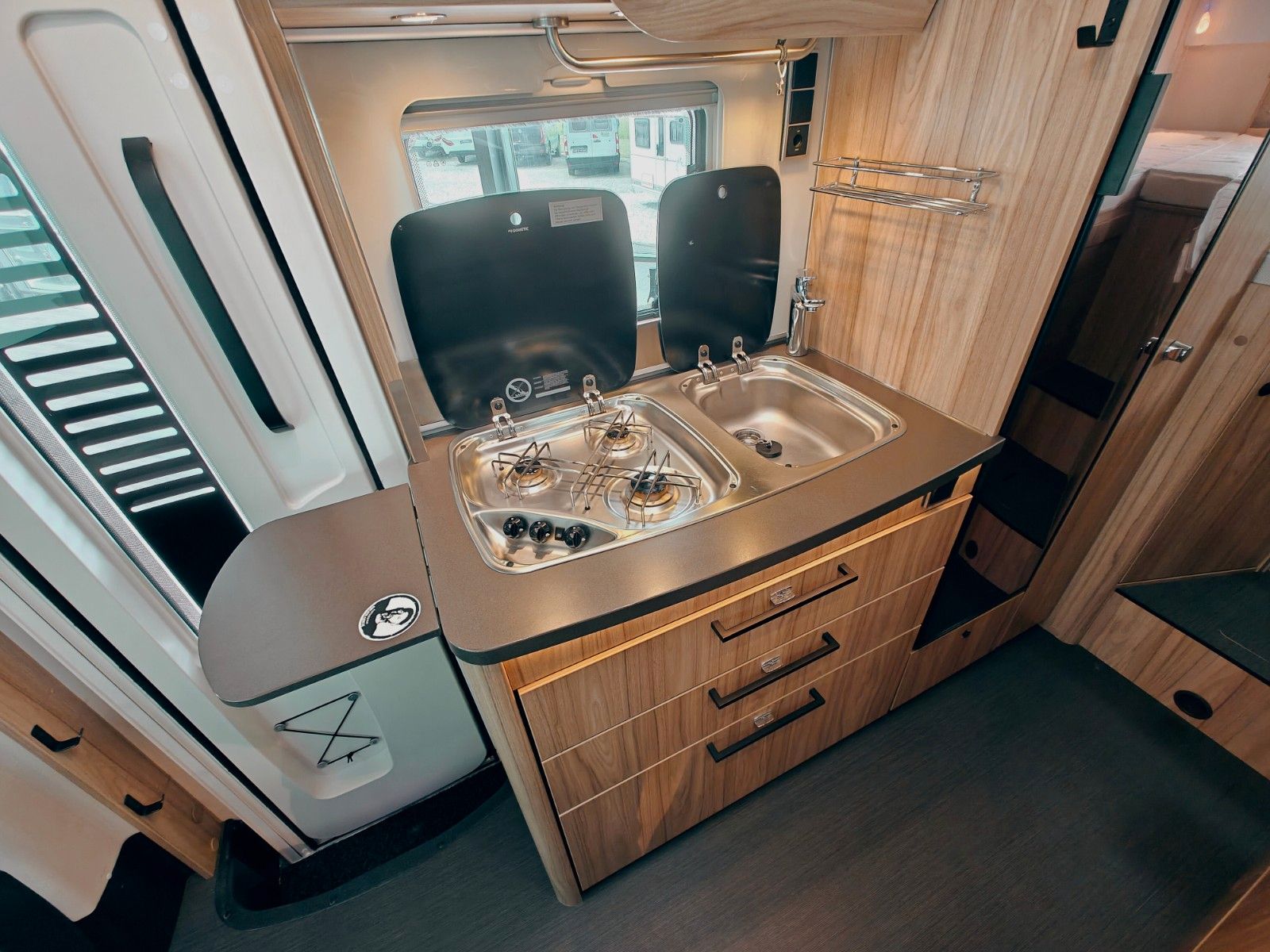 Fahrzeugabbildung HYMER / ERIBA / HYMERCAR ML - T 580 4x4 RSX - DRAUZZEN®