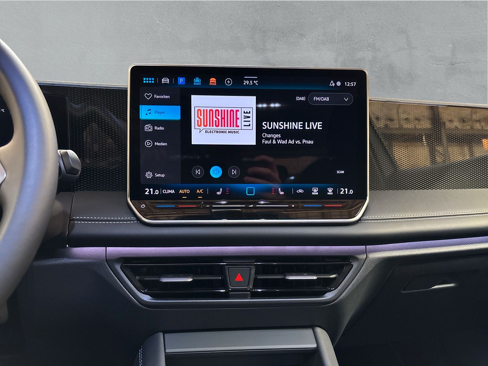 Fahrzeugabbildung Volkswagen Tiguan 2.0 TDI Goal AHK LED SHZ Kamera