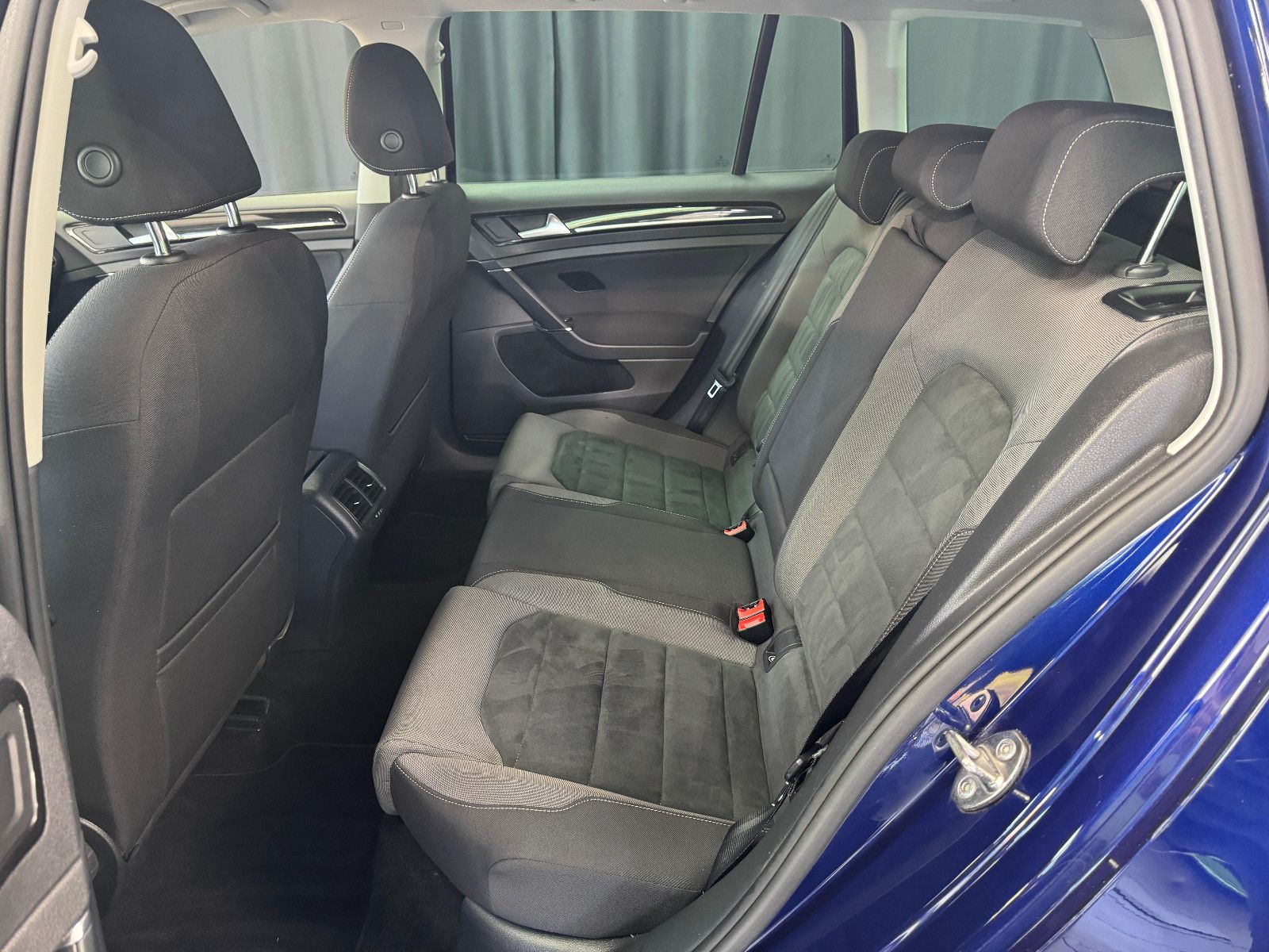 Fahrzeugabbildung Volkswagen Golf VII Variant Highline|Massage|DIGI-TACHO|DSG