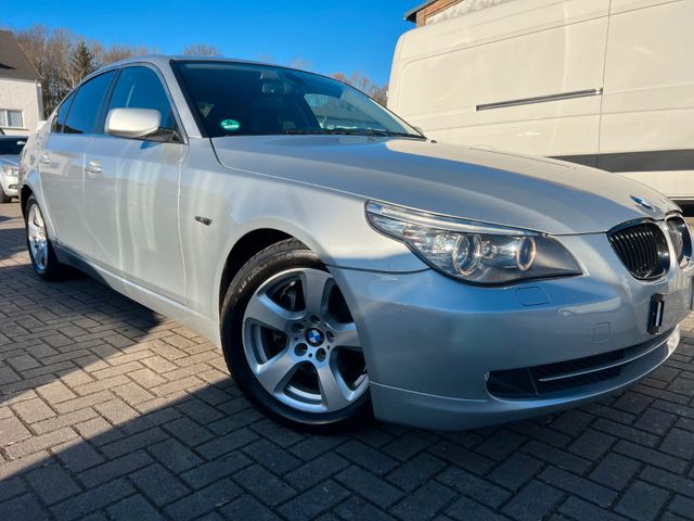 BMW 530 Baureihe 5 Lim. 530d/Leder/Navi/HU&AU NEU