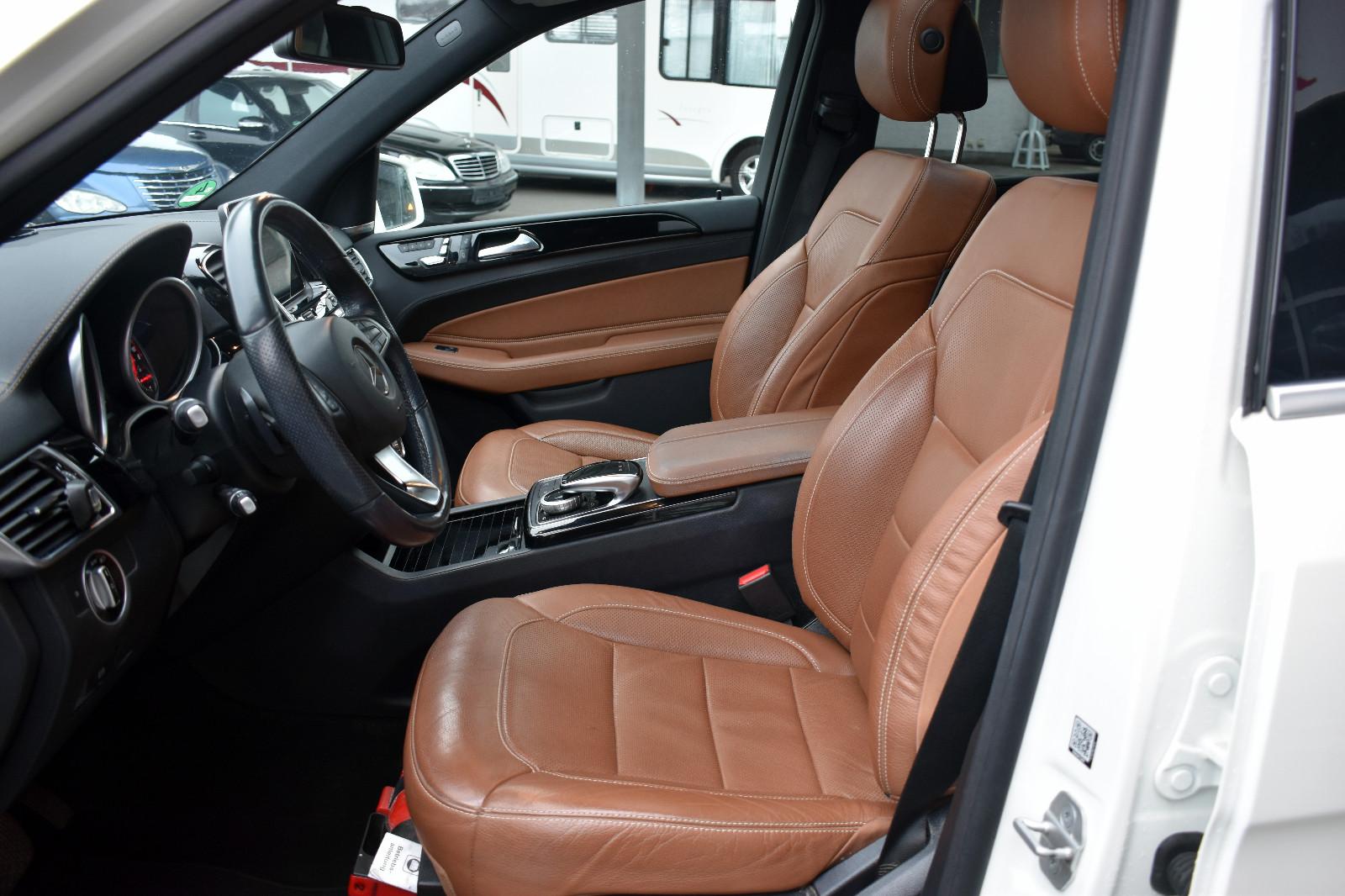 Mercedes-Benz GLE350 d 4Matic*AMG*Pano* Massage*AHK* LED*Voll*