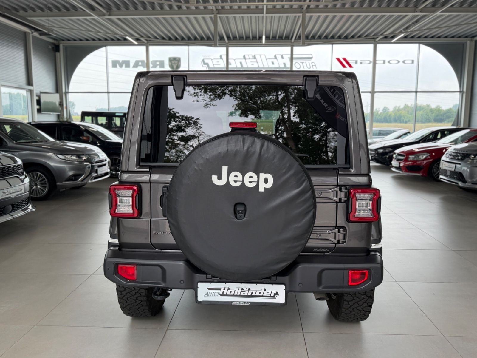 Fahrzeugabbildung Jeep 2.0 Wrangler Unlimited Sahara Leder Top