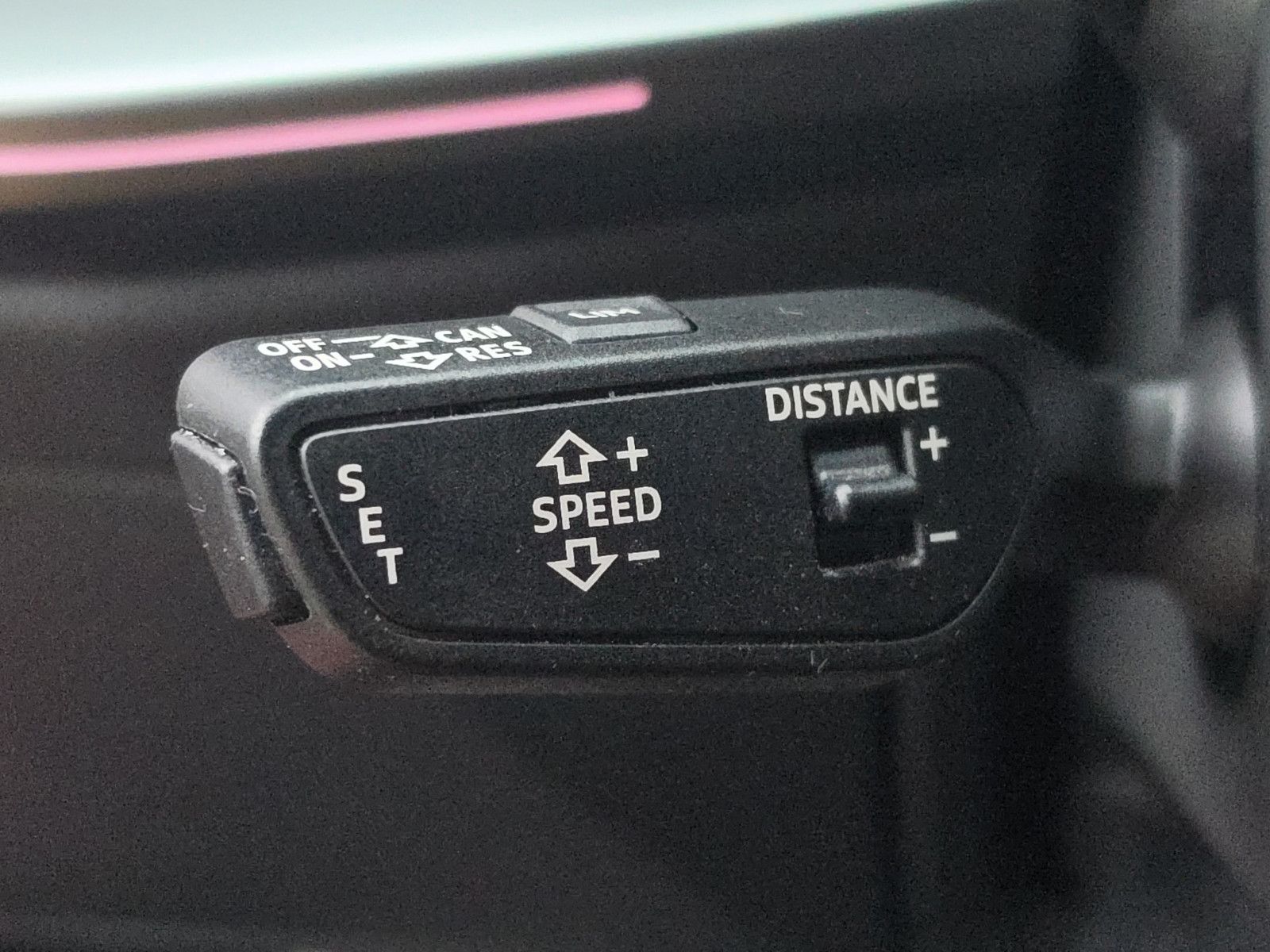 Fahrzeugabbildung Audi A3 Sportback 30 TDI S line LED AHK Kamera