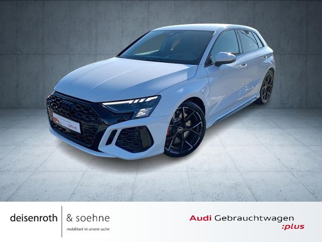 Audi RS3 Sportback Matrix/RS-Aga/B&O/HuD/ACC/ASI/Kam/