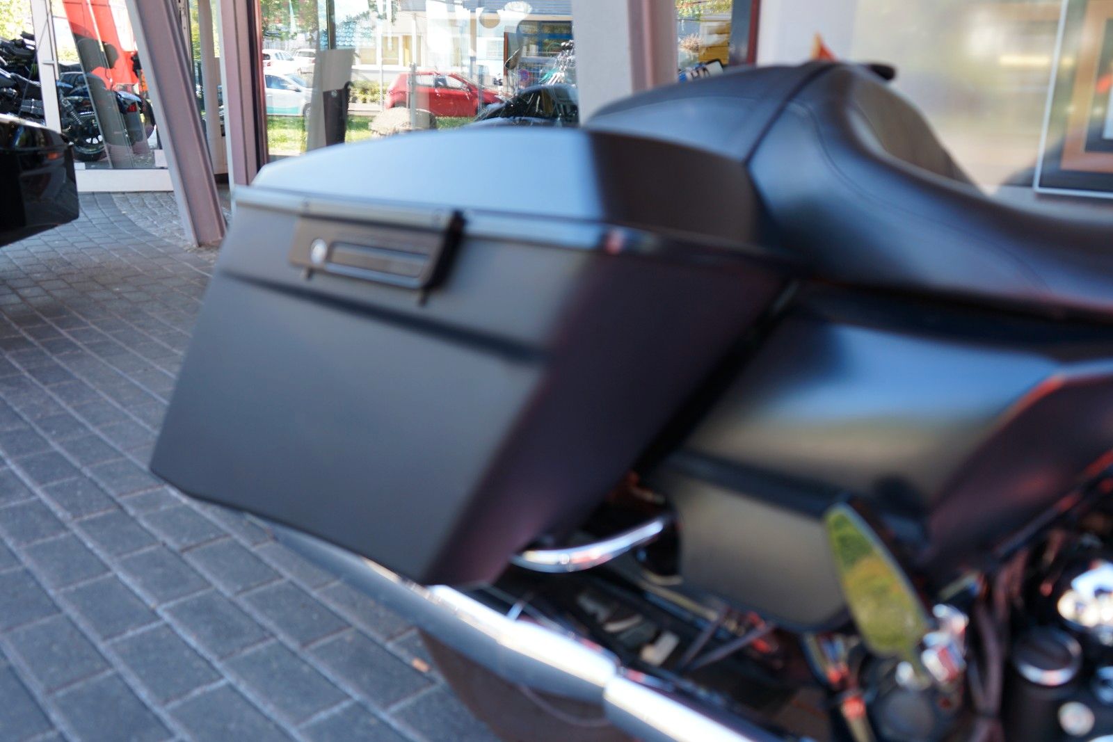 Fahrzeugabbildung Harley-Davidson Street Glide 103 - Mega Umbau - Jekill - 21 Zoll