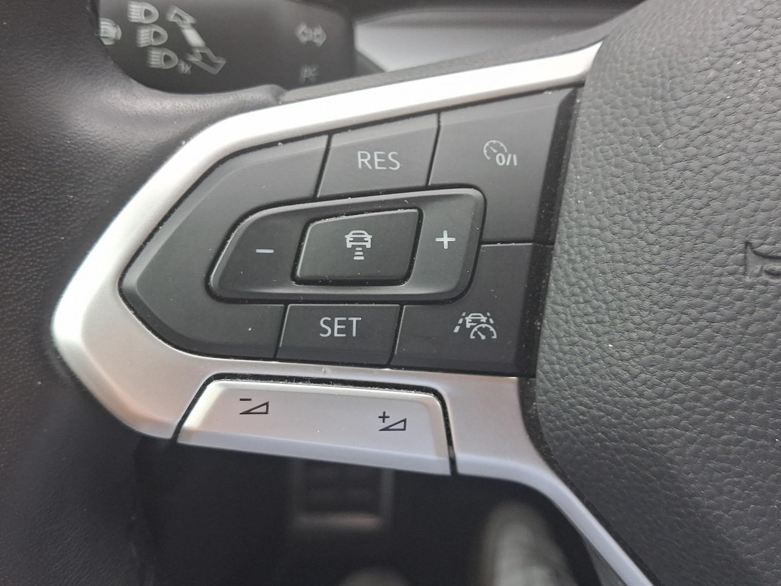 Volkswagen Golf VIII Lim. Active Pano ACC Standheizung LED, миниатюра 23