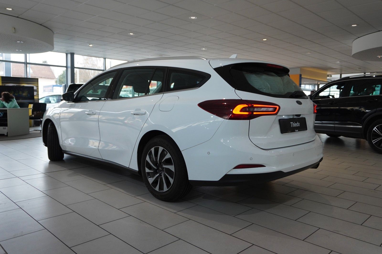 Fahrzeugabbildung Ford Focus Turnier 1.5D TITANIUM NAVI/LED/KAMERA/DAB+