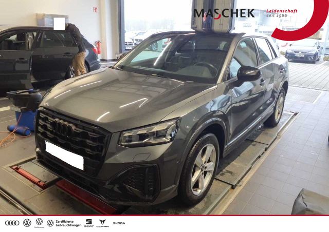 Audi Q2 S line 40 TFSI Pano AHK Standh. Matrix VC Nav