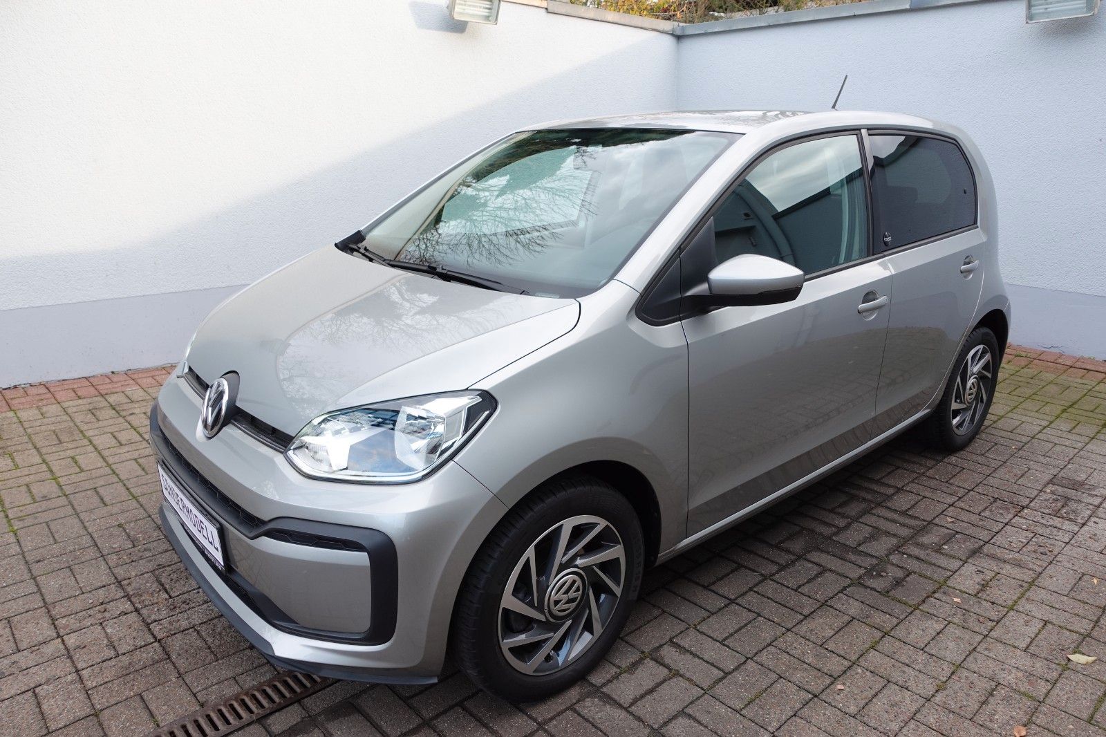 VW up! 1,0 TSI BMT sound up! Blueth. PDC Alu