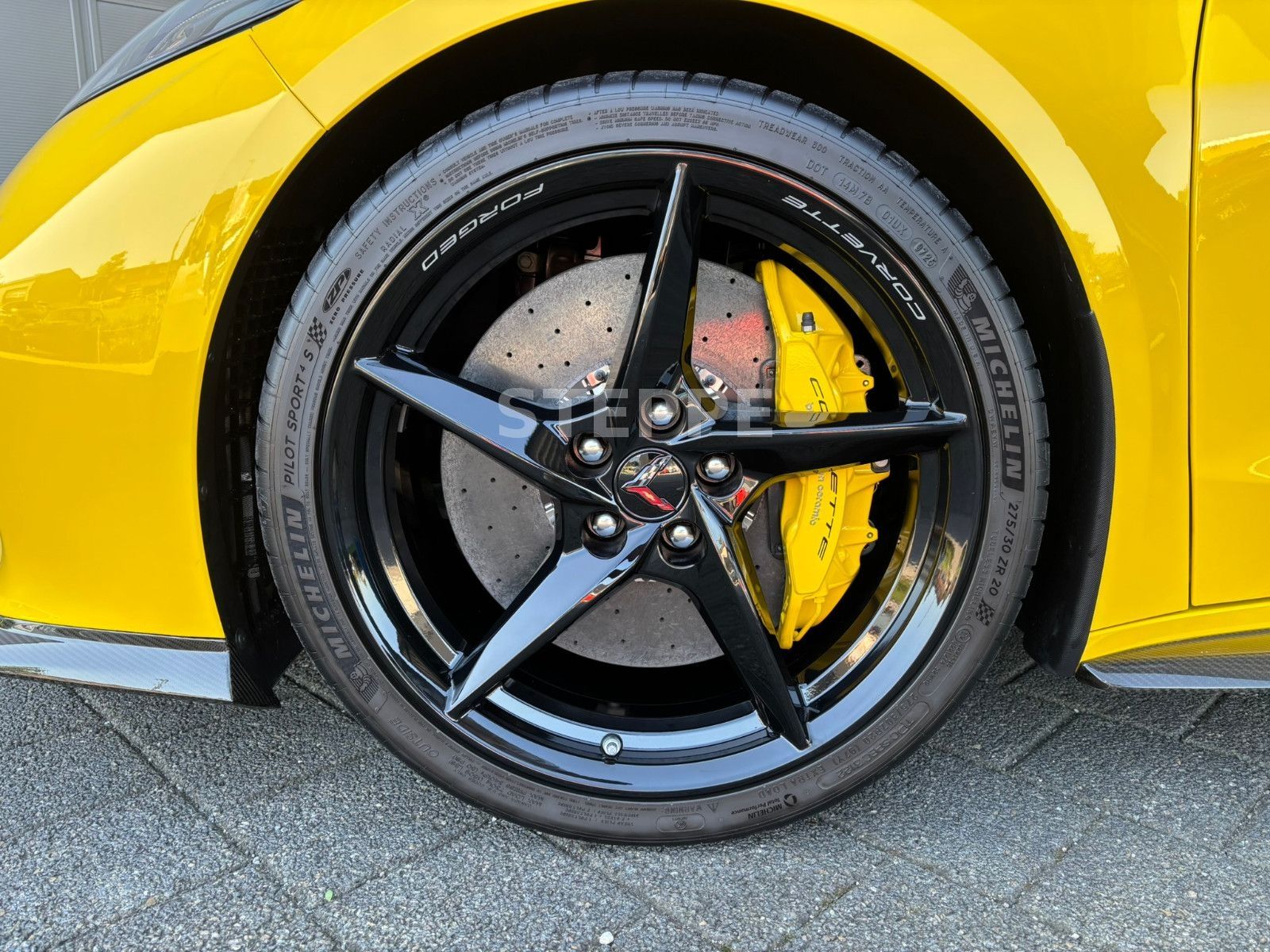 Corvette C8 E-Ray 3LZ Coupe EU-Mod Herst.Garantie