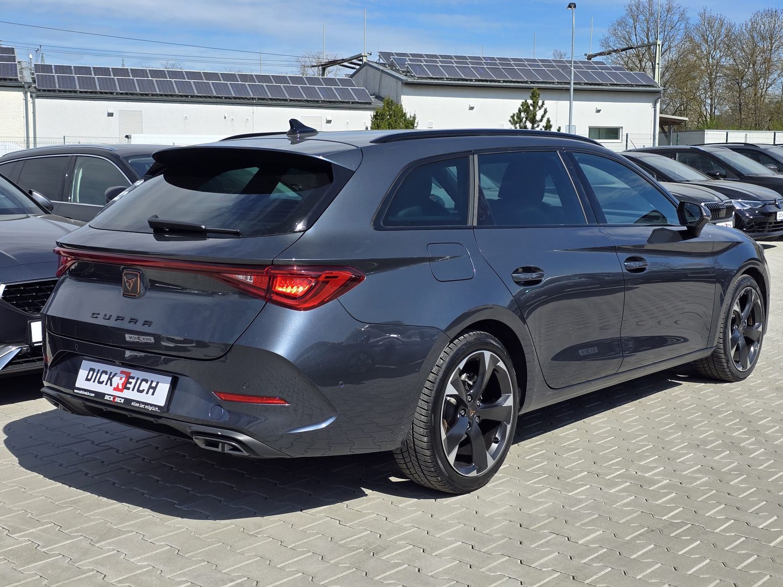 Fahrzeugabbildung CUPRA Leon 1.5 eTSI DSG MATRIX-LED*ACC*APP*KAMERA*18"